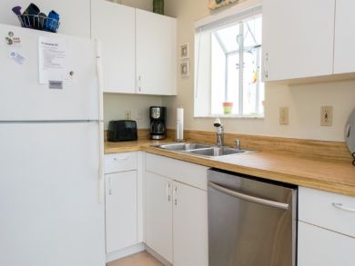 Beautiful 2 bedroom Condo